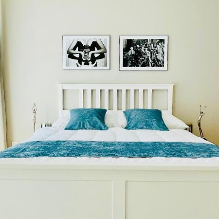 Colorful & Quiet Apartment In Beautiful Viennese Building Ngoại thất bức ảnh