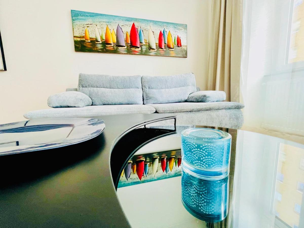Colorful & Quiet Apartment In Beautiful Viennese Building Ngoại thất bức ảnh