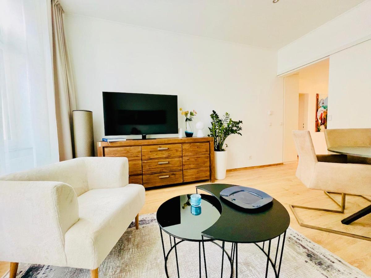 Colorful & Quiet Apartment In Beautiful Viennese Building Ngoại thất bức ảnh
